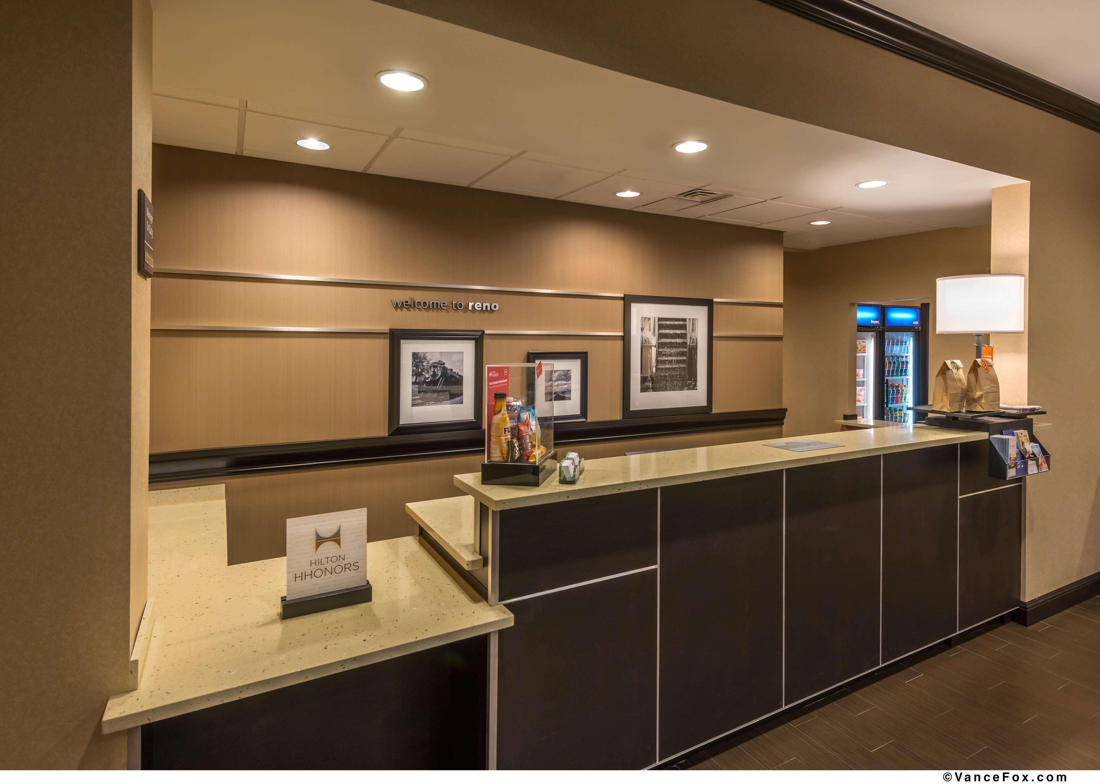 Hampton Inn&Suites Reno Extérieur photo